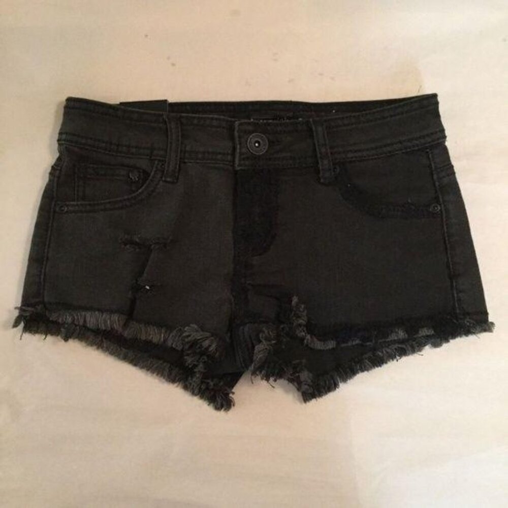Lovesick Size 0‎ Black The Short Distressed Lace Details Cutoff Shorts